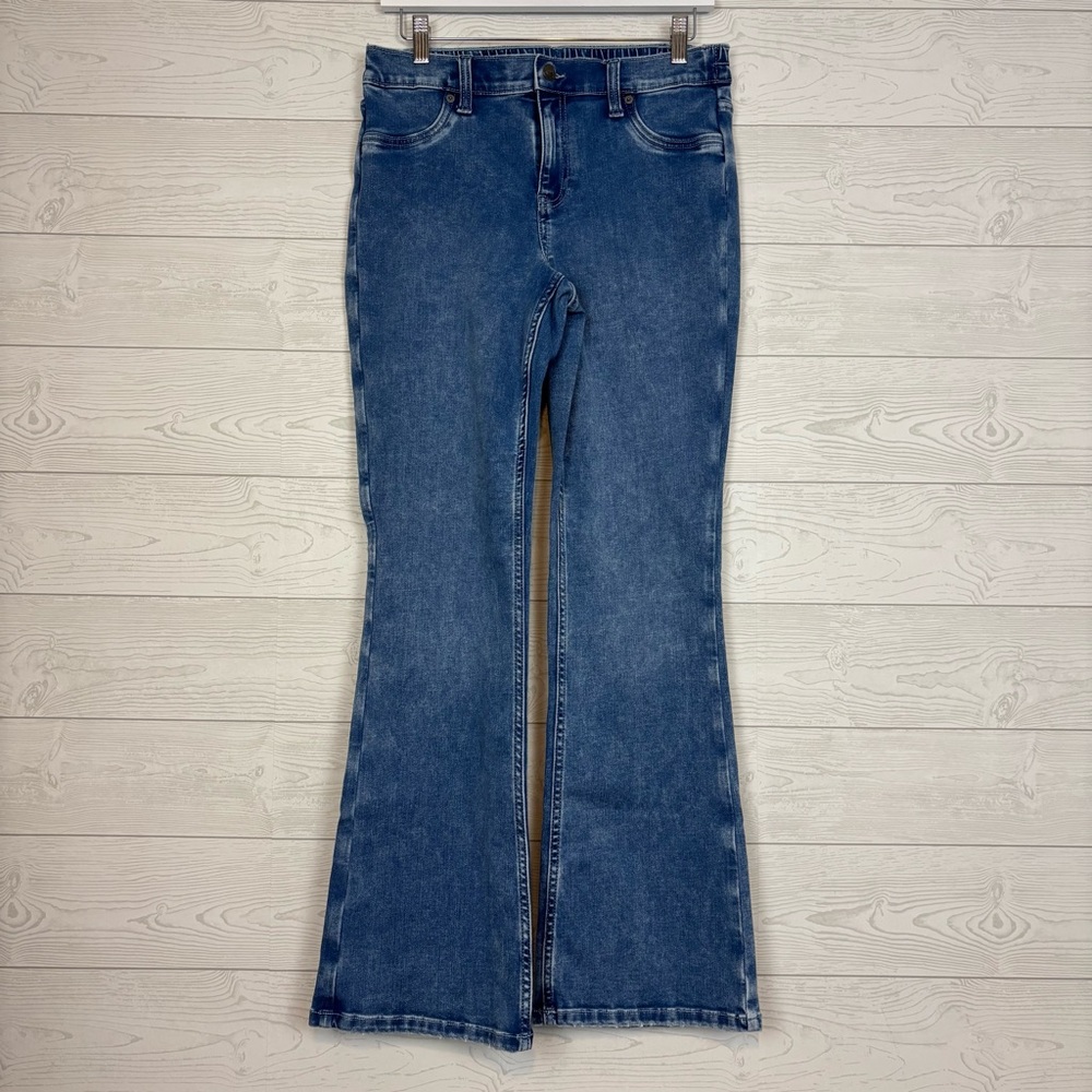 Aerie High-Waist Flare Denim Jeans Size Medium Elastic Waist